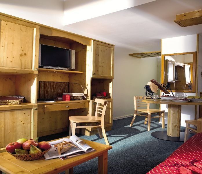 Residence Pierre & Vacances Le Peillon Meribel Exterior photo